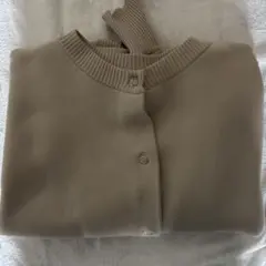 VANNIE U ベージュ ボタン付きカーディガンのサムネイル