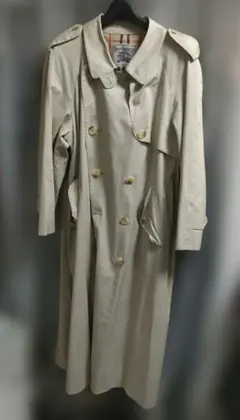 Burberry's ベージュ トレンチコート　週末セール10%オフにて販売