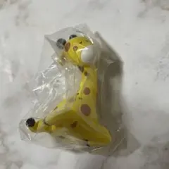 たべっ子どうぶつ キリン 肩ズン ガチャガチャ