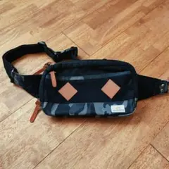 ボディバッグ　アルファインダストリーズ　ALPHA INDUSTRIES