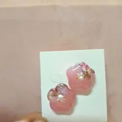 ドライフラワー入り ぷっくりお花モチーフピアス