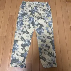 in the groove. 花柄 カジュアルパンツのサムネイル
