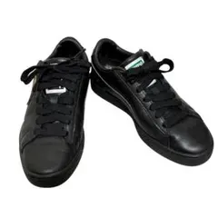 PUMA ブラック スニーカー
