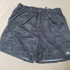 ブラック ショートパンツ