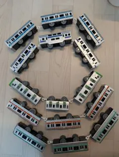 プラレール 車両セット まとめ売り　5本　JR　EASTと東京メトロMETRO