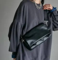 LEPSIM フラップボディバッグ　ブラック