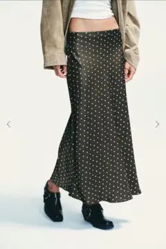 ZARA サテンミディスカート ドット