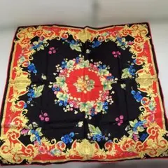 Gianni Versace 大判ハンカチ