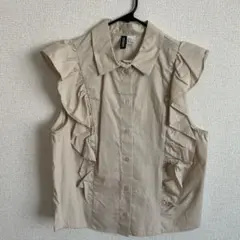 フリルデザイン ベージュノースリーブシャツ EUR 38