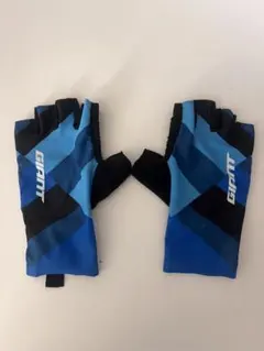 Item thumbnail for item 22d20cc8-6cf7-45f5-8382-9e4050ddfcd5