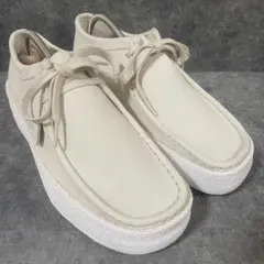 【未使用】クラークス ワラビーカップ 厚底 ホワイトヌバック UK7 白のサムネイル