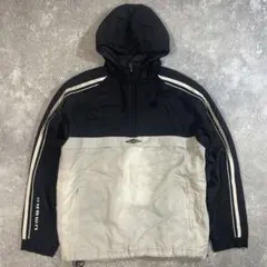 90s UMBRO 中綿　ナイロンジャケット　アノラックパーカー　センターロゴ