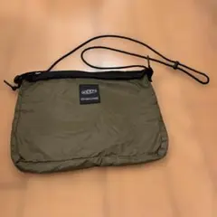 keen サコッシュインバッグ　カーキ色