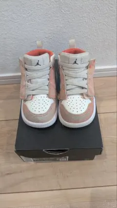 11cm NIKE AIR JORDAN 1 MID キッズ スニーカーのサムネイル