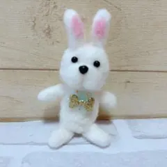 羊毛フェルト　ハンドメイド　うさぎ　インテリア