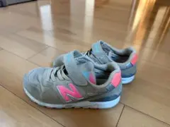 new balance 996ベージュ ピンク キッズ　スニーカー　19cm