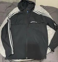 adidas ナイロンウィンドブレーカー