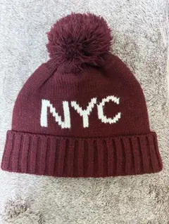 NYC ロゴ ニット帽 ボンボン付き ワインレッド フリーサイズ