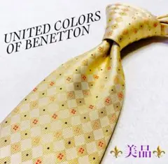 【美品】UNITED COLORS OF BENETTON クリーム 総柄