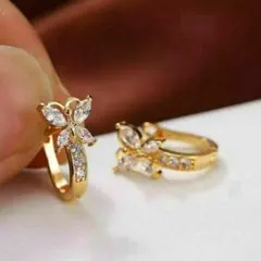 551★大好評・現品限り★ゴールド フープ 蝶 ピアス czダイヤモンド