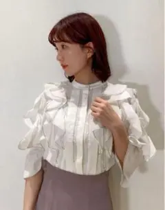 SNIDEL　フリルボリュームスリーブブラウス