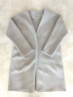 極美品 ノーカラーロングコート グレー