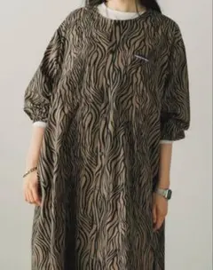 THOUSAND MILE ゼブラ柄 スナップワンピース