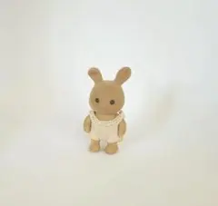 シルバニア　初期　アイボリーウサギ　赤ちゃん