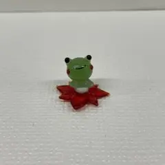ガラス細工　紅葉とカエル　緑