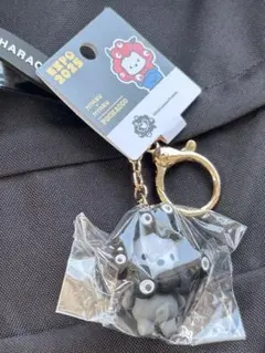 期間限定値下げ！万博会場限定 サンリオ立体マスコットストラップ黒 ポチャッコ