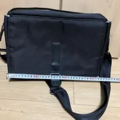 ショルダーバッグis +