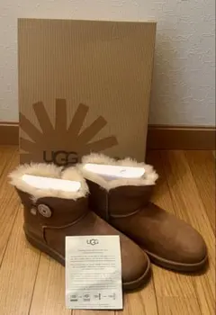 【新品・未使用】★アグ(UGG)ミニベイリーボタン★チェスナット★