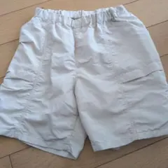 UNIQLO 140サイズ ハーフパンツ クリーム色