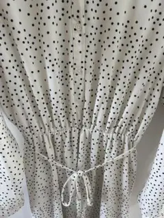 ドット柄長袖ワンピース