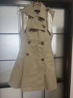 ZARAノースリーブ ベージュ シャツワンピース