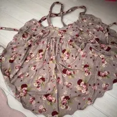 フリルたくし上げ付き花柄エプロンスカート