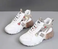 韓国トレンド厚底スニーカー✨秋コーデシンプルお出かけに