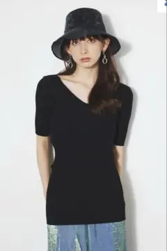 rienda リエンダ 2WAYサイドオープンVNニットトップス