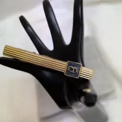 Item thumbnail for item b2820d84-2089-4eff-9755-5e4582d5dec3