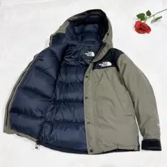 新品同様✨　ノースフェイス　ダウンジャケット　マウンテンダウン　カーキ　M