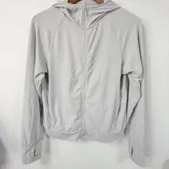 【美品】ユニクロエアリズム　UVカットパーカー　グレー　M