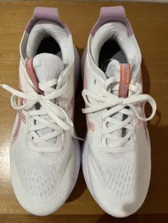 ASICS Gel-Nimbus 10.6 ホワイト/ピンク　24.5㎝