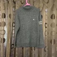 バーバリーブラックレーベル グレー タートルネック セーター ストライプ袖