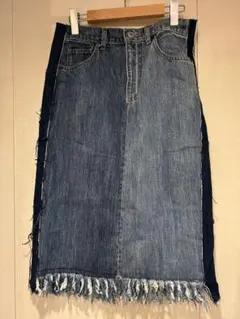 NIKO AND…4デニムタイトスカート フリンジ裾