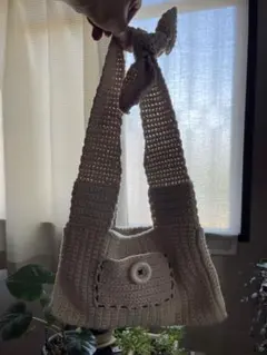 クリーム色 編み物 ハンドバッグ