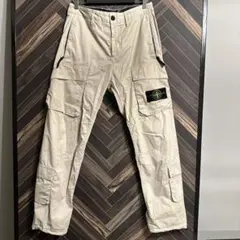 stone island カーゴパンツ　ベージュ