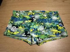 アリーナ　水着　M