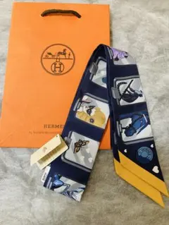 HERMES エルメス　ツイリー 《エルメス・ストーリー》 ツイリー エルメス・ストーリー ピンク[] Twilly Hermes Story