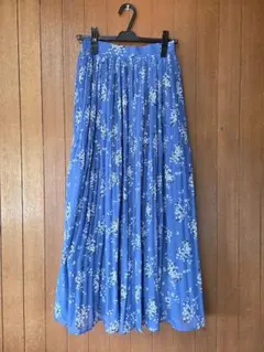 【AZUL BY MOUSSY】Sサイズ ロングスカート プリーツスカート 花柄のサムネイル