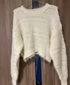 NATURAL BEAUTY BASIC ニット　セーター　白